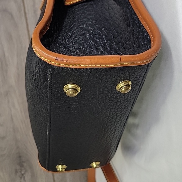 Vintage Dooney & Bourke Black and Brown Leather Crossbody Bag - Picture 7 of 13